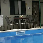 Family Friendly With A Swimming Pool Bol, Brac - 13364 アパート ボル