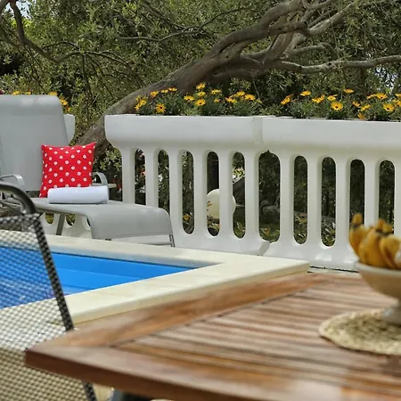アパート Family Friendly With A Swimming Pool Bol, Brac - 13364 ボル